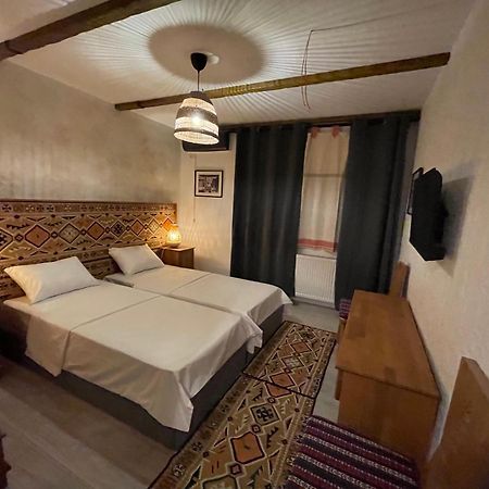 Hotel Casa Romaneasca Otopeni Eksteriør billede