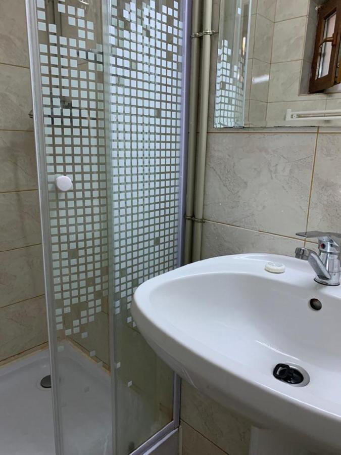 Hotel Casa Romaneasca Otopeni Eksteriør billede
