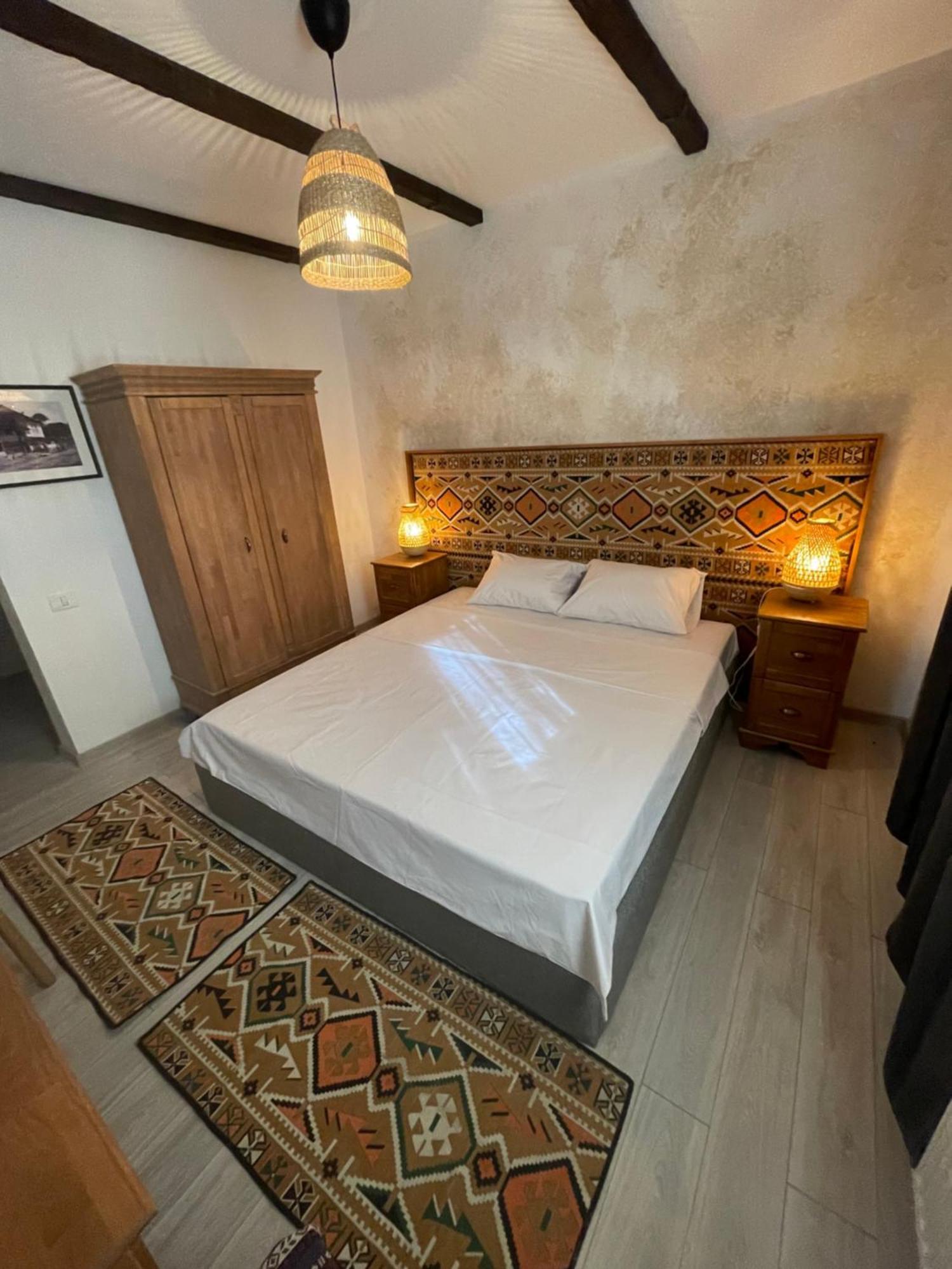 Hotel Casa Romaneasca Otopeni Eksteriør billede