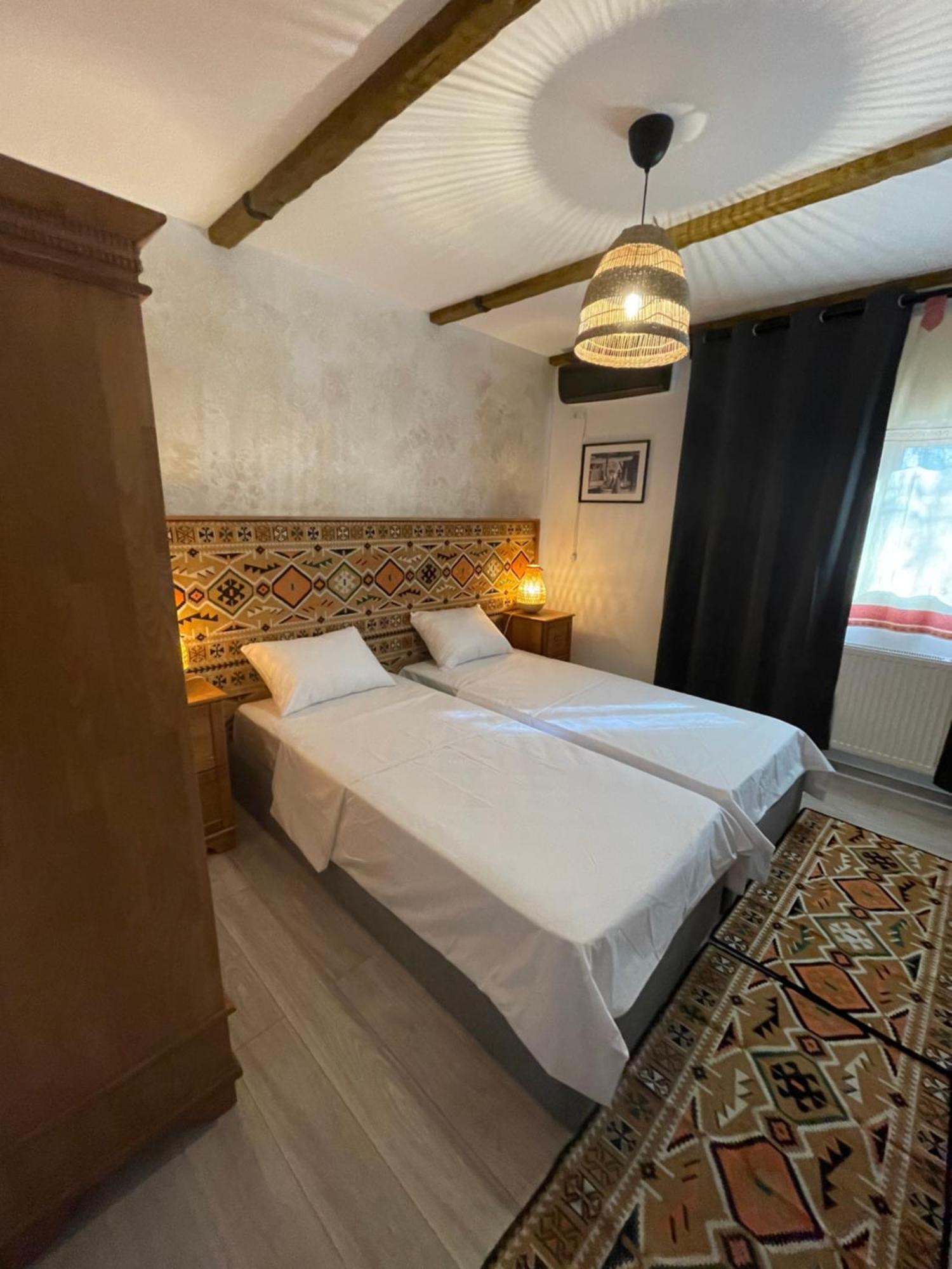 Hotel Casa Romaneasca Otopeni Eksteriør billede