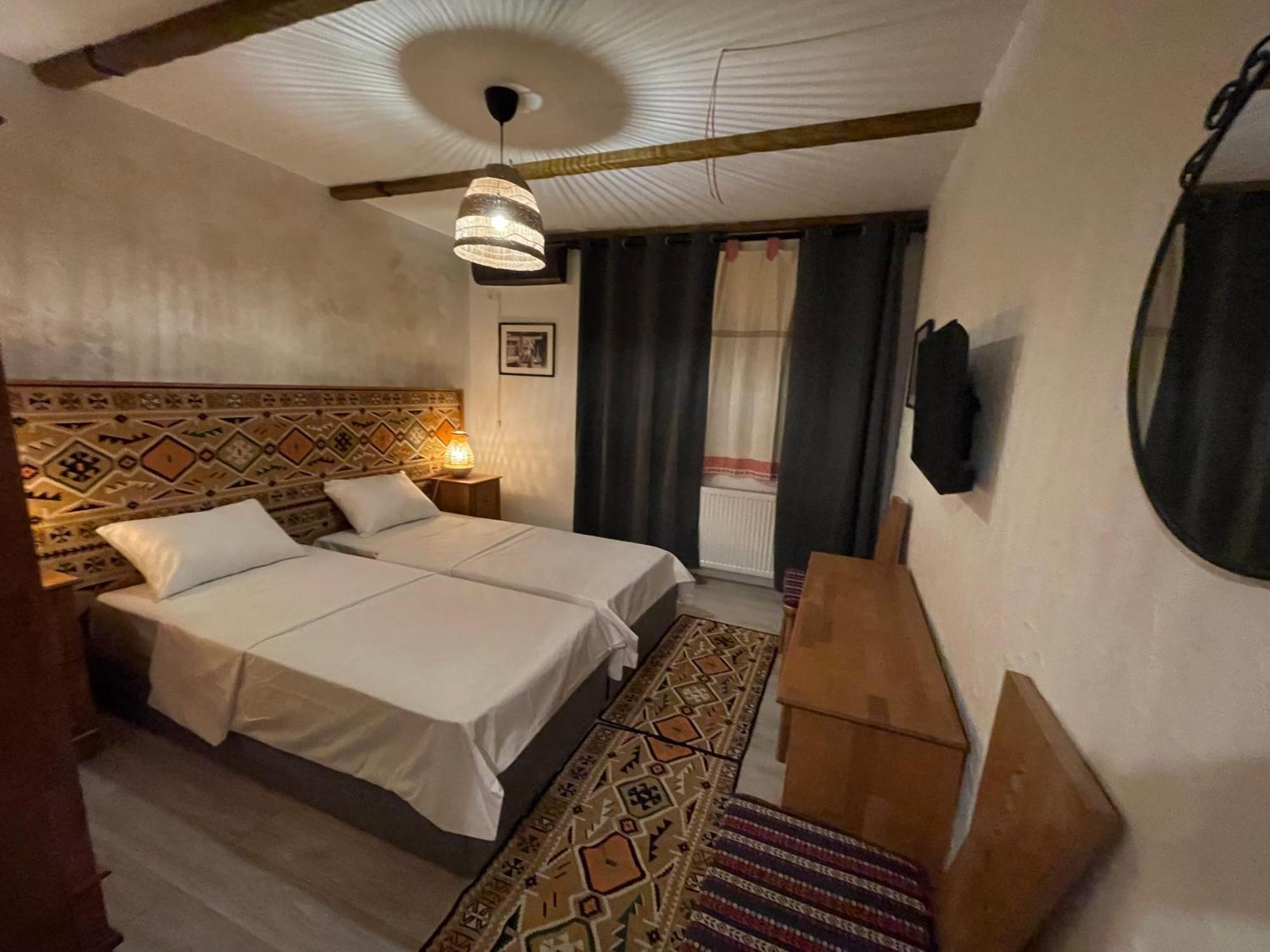 Hotel Casa Romaneasca Otopeni Eksteriør billede