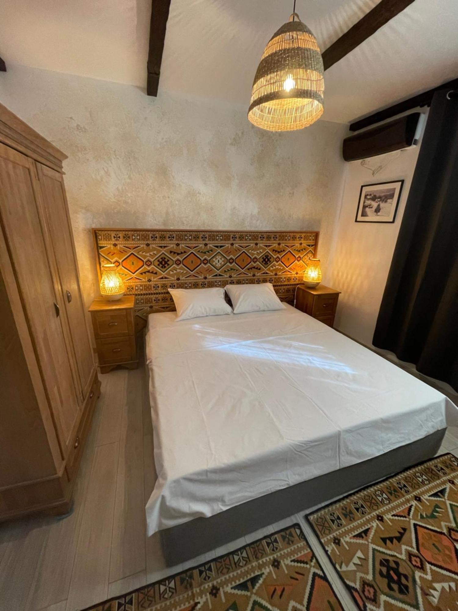 Hotel Casa Romaneasca Otopeni Eksteriør billede